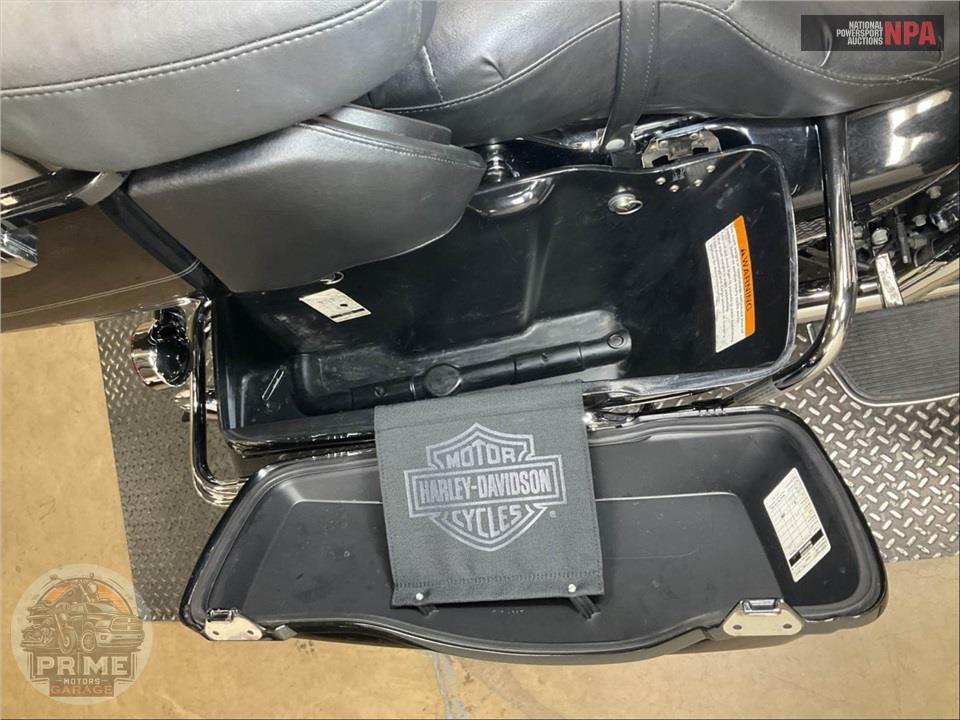 2007 Harley-Davidson FLHTC ELECTRA GLIDE CLASSIC — фото 21