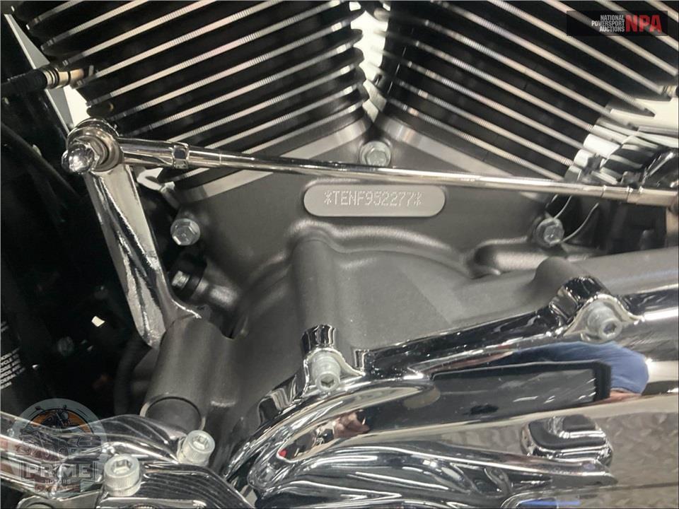 2015 Harley-Davidson FLHTKSE CVO ULTRA LIMITED — фото 26