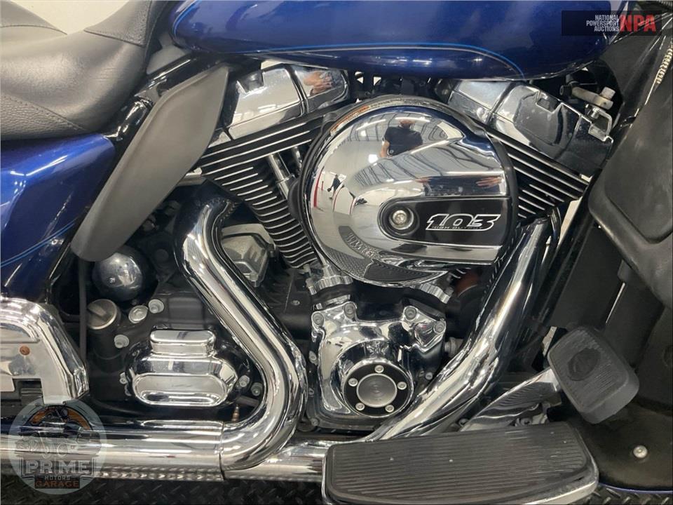 2016 Harley-Davidson FLHTCU ULTRA CLASSIC ELECTRA GLIDE — фото 6