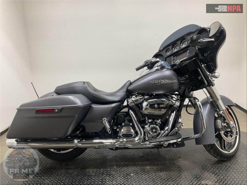 2017 Harley-Davidson FLHXS STREET GLIDE SPECIAL — фото 1