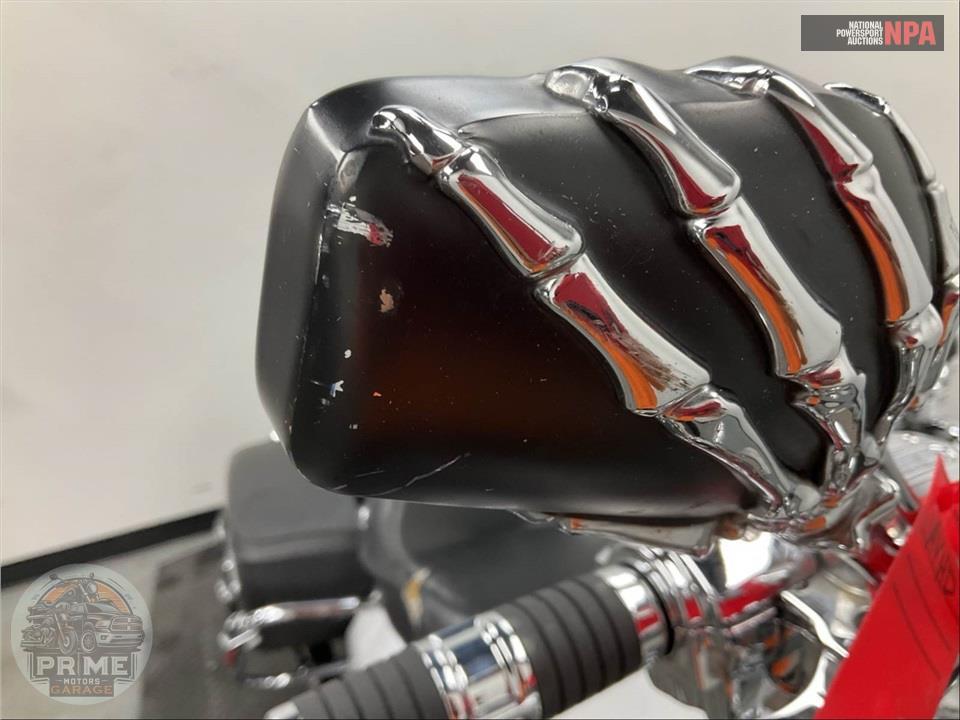 2012 Harley-Davidson FLHRC ROAD KING CLSC — фото 33