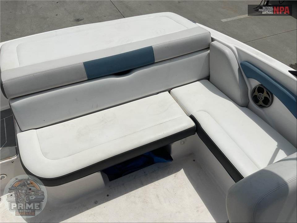 2016 Regal Marine 1900 ES L=20/E=1 200HP VOLVO SD — фото 22