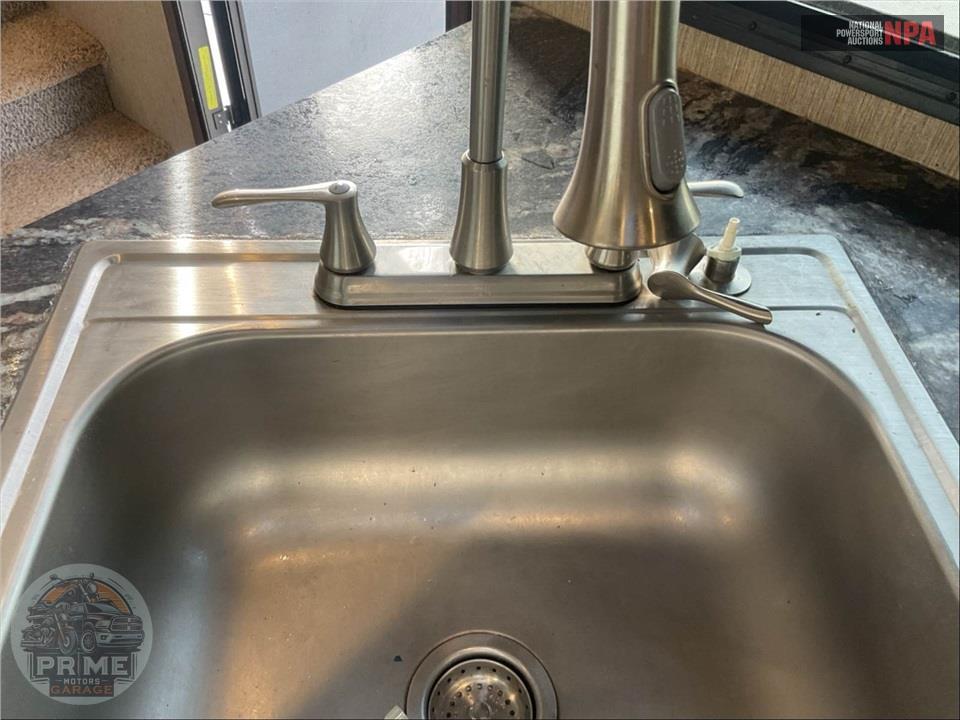 2016 Keystone Rv M-326 FWBHS - SPRINTER FIFTH WHEEL SERIES — фото 18