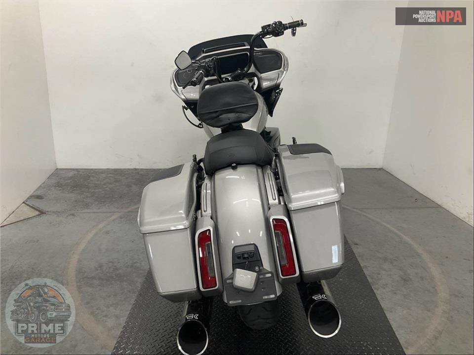 2023 Harley-Davidson FLTRXSE CVO ROAD GLIDE — фото 4