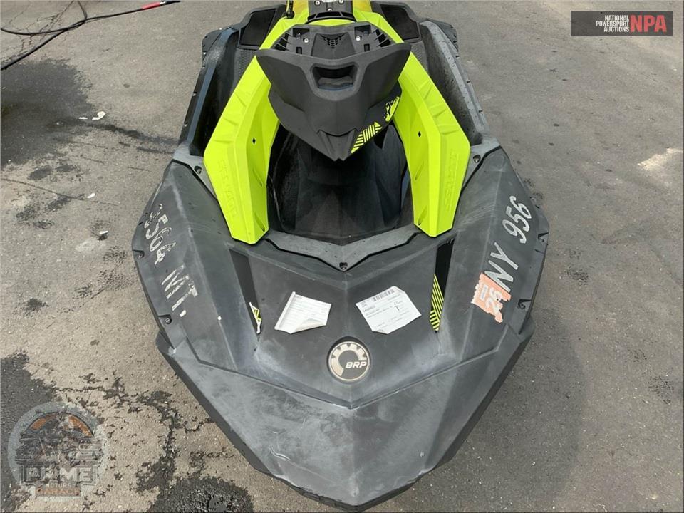2023 Seadoo/Brp SPARK 2UP TRIXX — фото 2