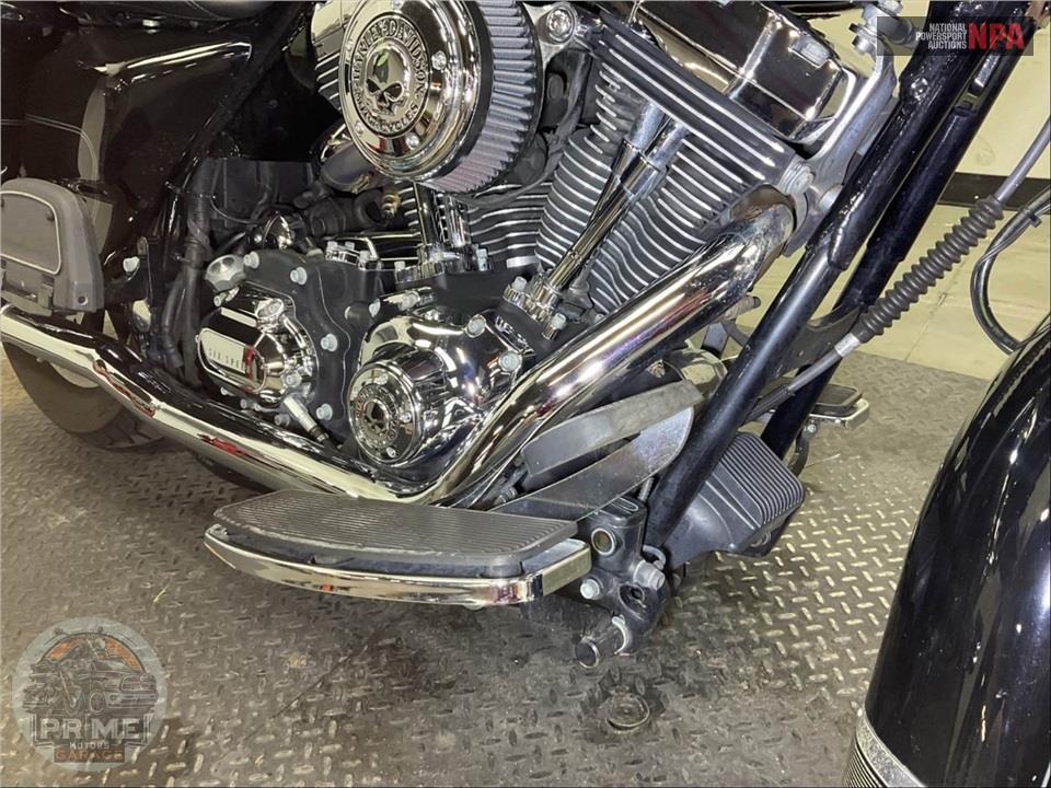 2008 Harley-Davidson FLHTCU ULTRA CLASSIC ELECTRA GLIDE — фото 18