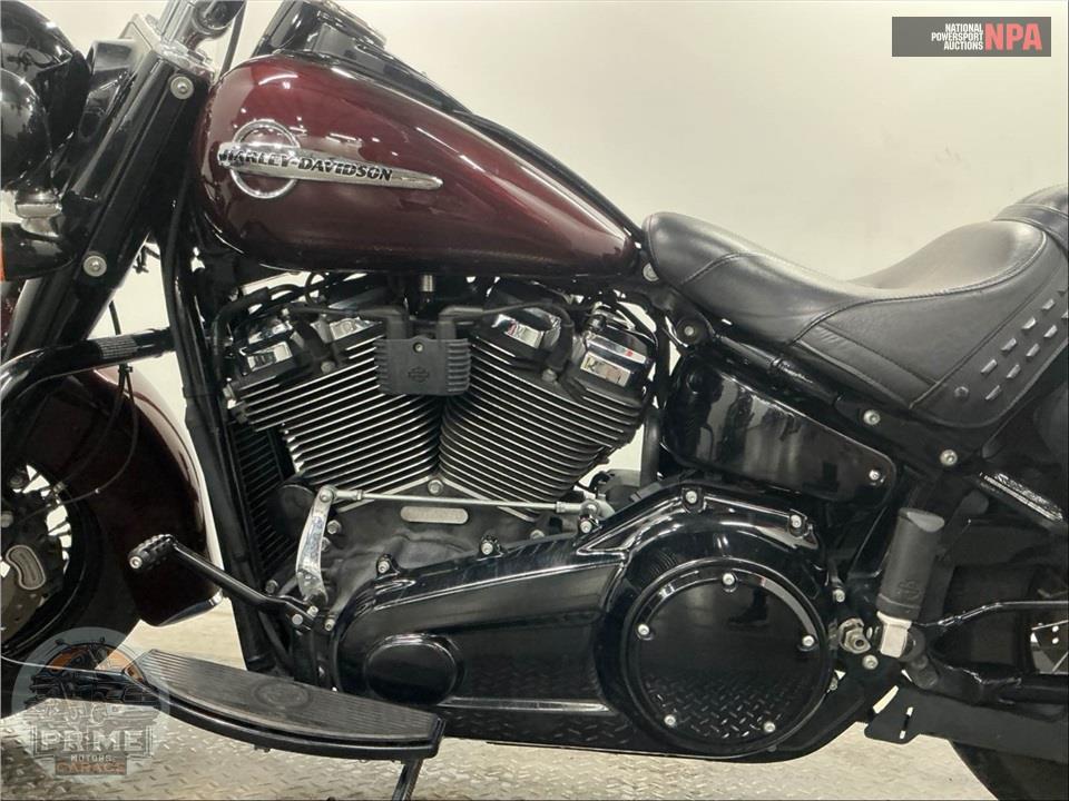 2018 Harley-Davidson FLHC HERITAGE CLASSIC — фото 7