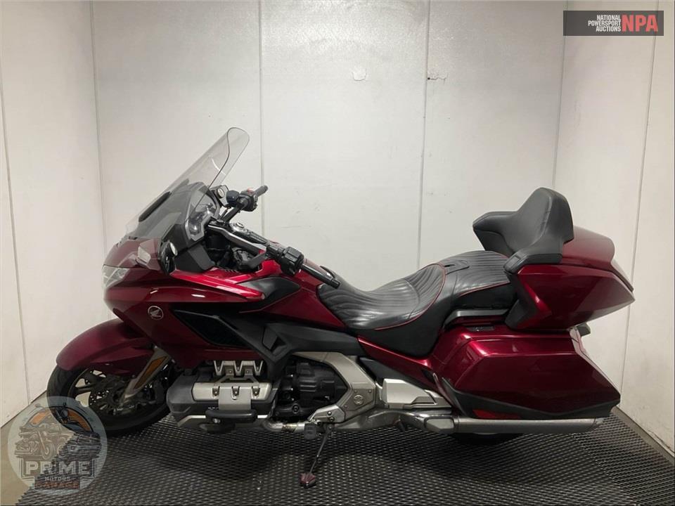 2018 Honda GL1800D GOLDWING TOUR DCT (RED) — фото 3