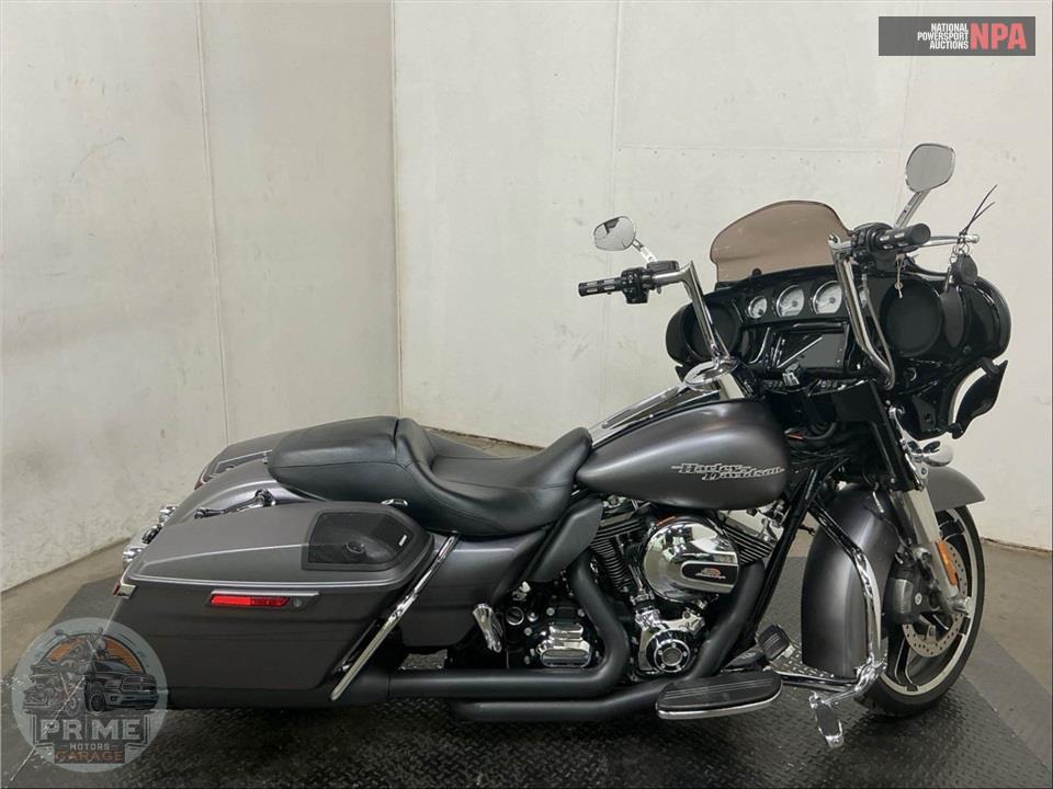 2016 Harley-Davidson FLHXS STREET GLIDE SPECIAL — фото 1