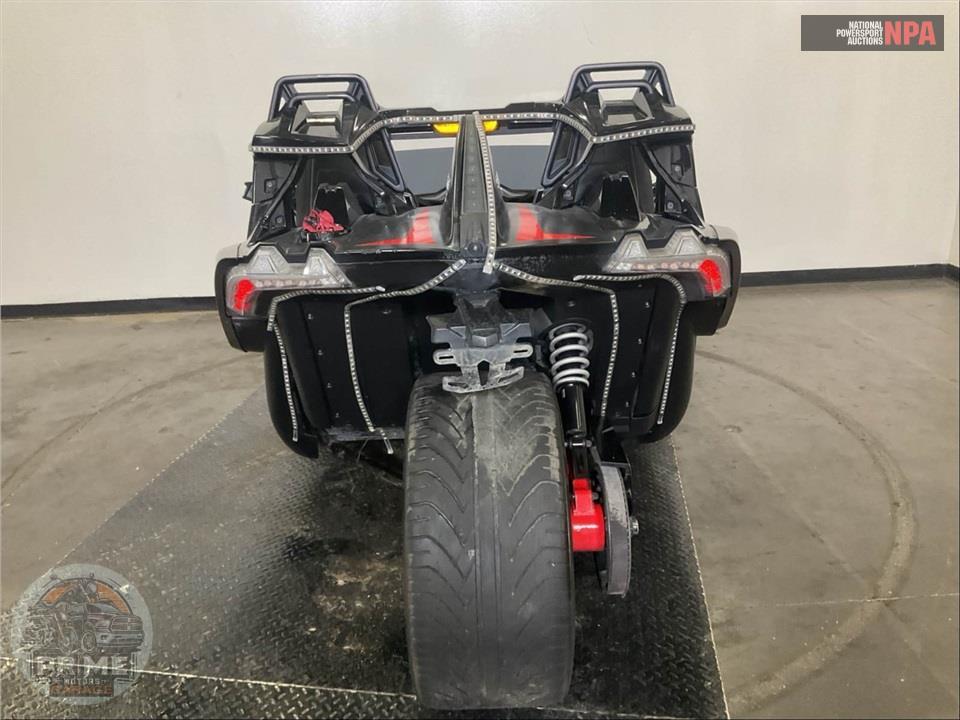 2020 Polaris SLINGSHOT R AUTODRIVE — фото 4
