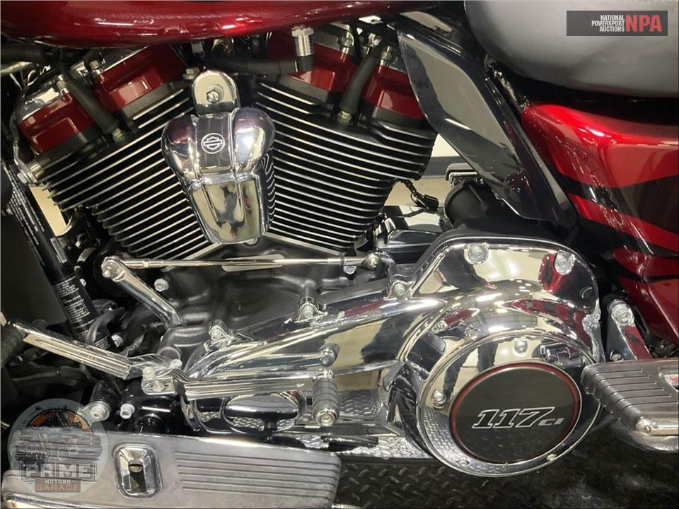 2022 Harley-Davidson FLHTCUTGSE CVO TRI GLIDE — фото 7