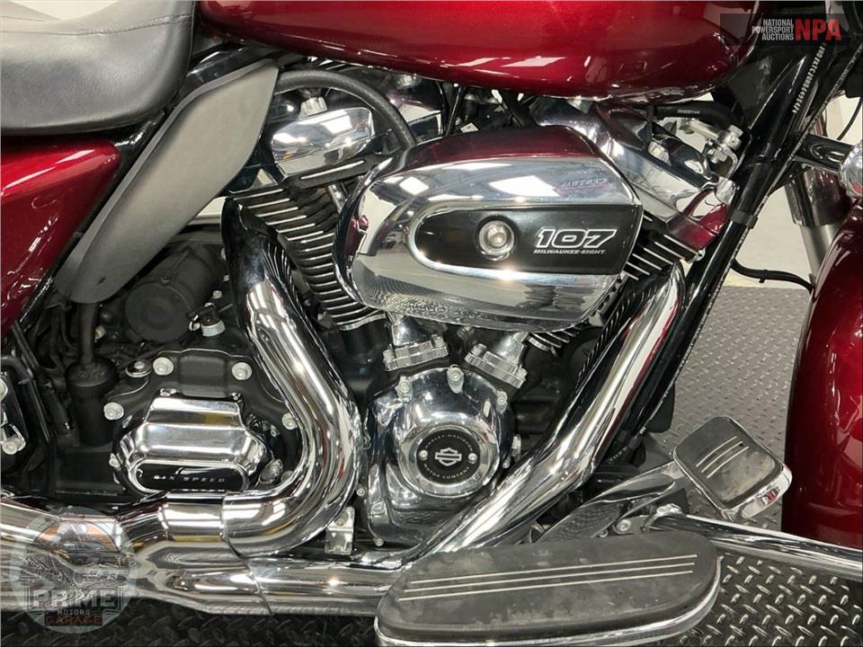 2017 Harley-Davidson FLTRXS ROAD GLIDE SPECIAL — фото 6