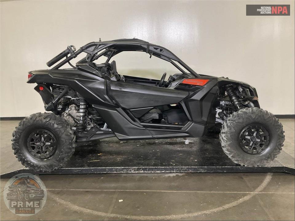 2019 Can-Am MAVERICK X3 X RS TURBO R — фото 1