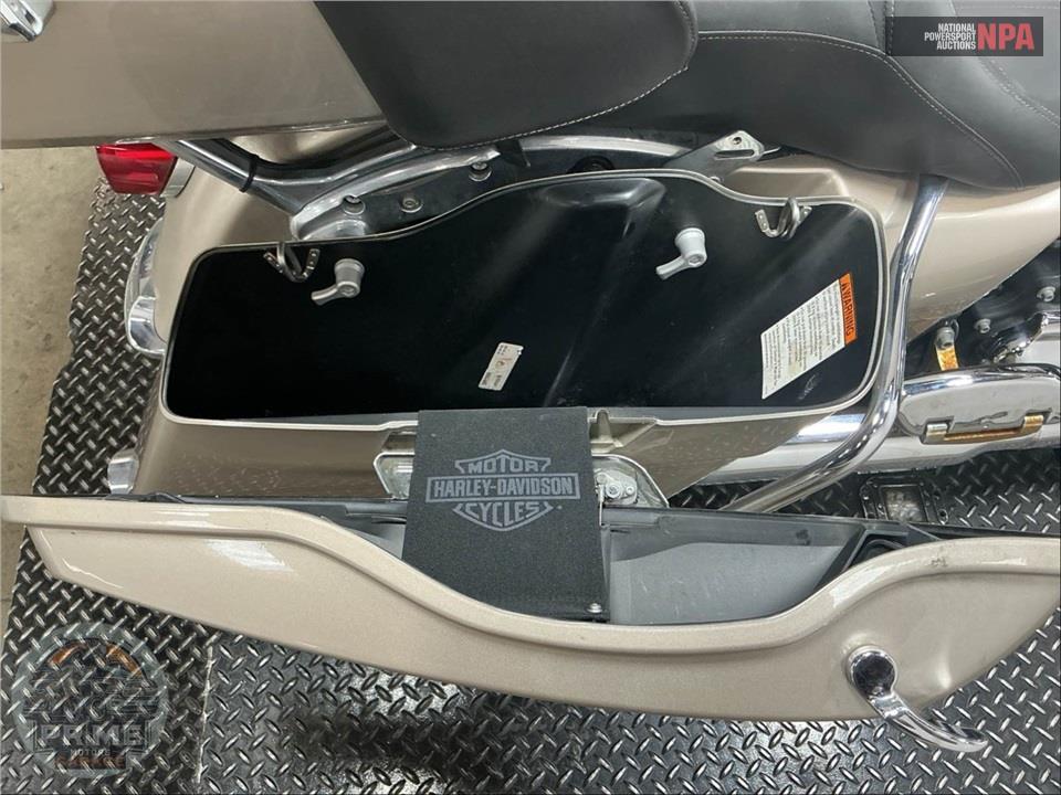 2018 Harley-Davidson FLHTCU ELECTRA GLIDE ULTRA CLASSIC — фото 26