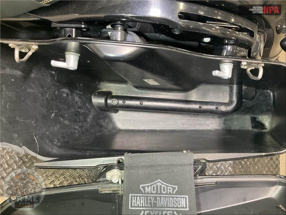 2019 Harley-Davidson FLHRXS ROAD KING SPECIAL — фото 24