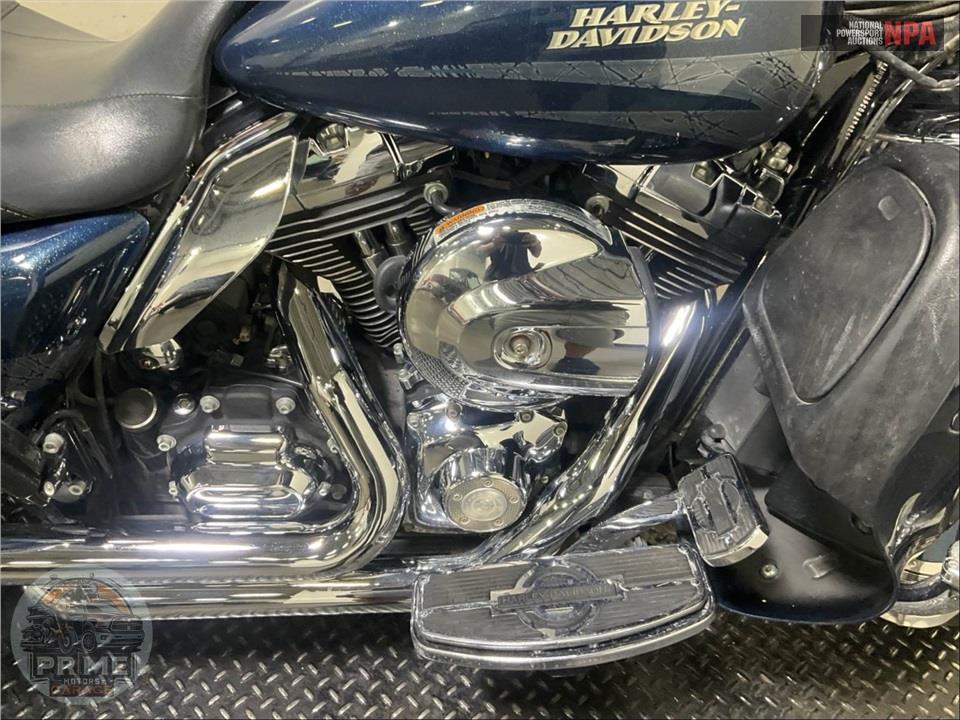 2016 Harley-Davidson FLHTCUL ULTRA CLASSIC LOW — фото 6