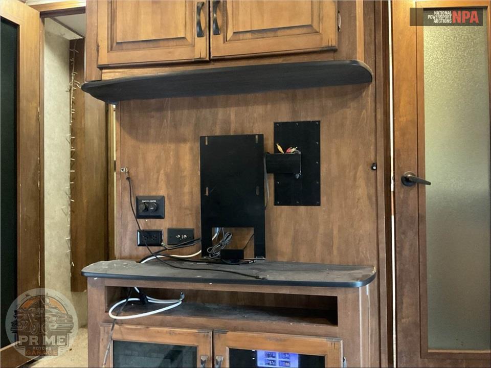 2014 Keystone Rv M-410 LEV - RAPTOR TOY HAULER TOY HAULER SERIES — фото 20