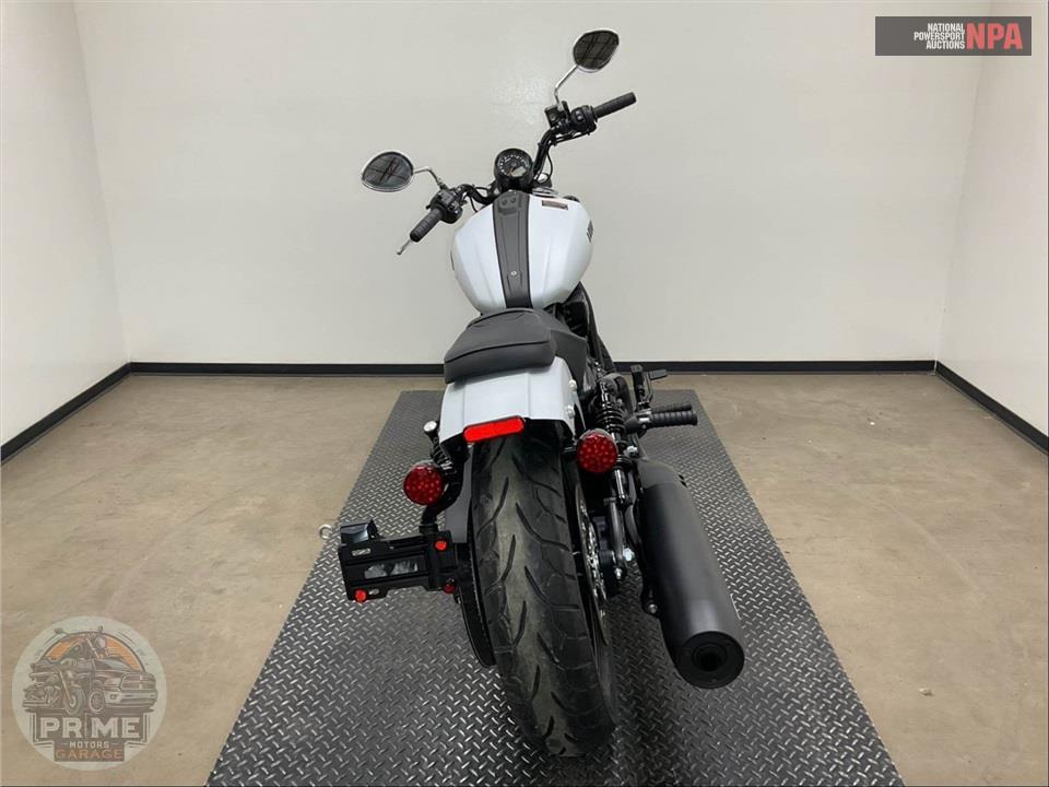 2025 Indian Motorcycle SCOUT SIXTY BOBBER LIMITED — фото 4
