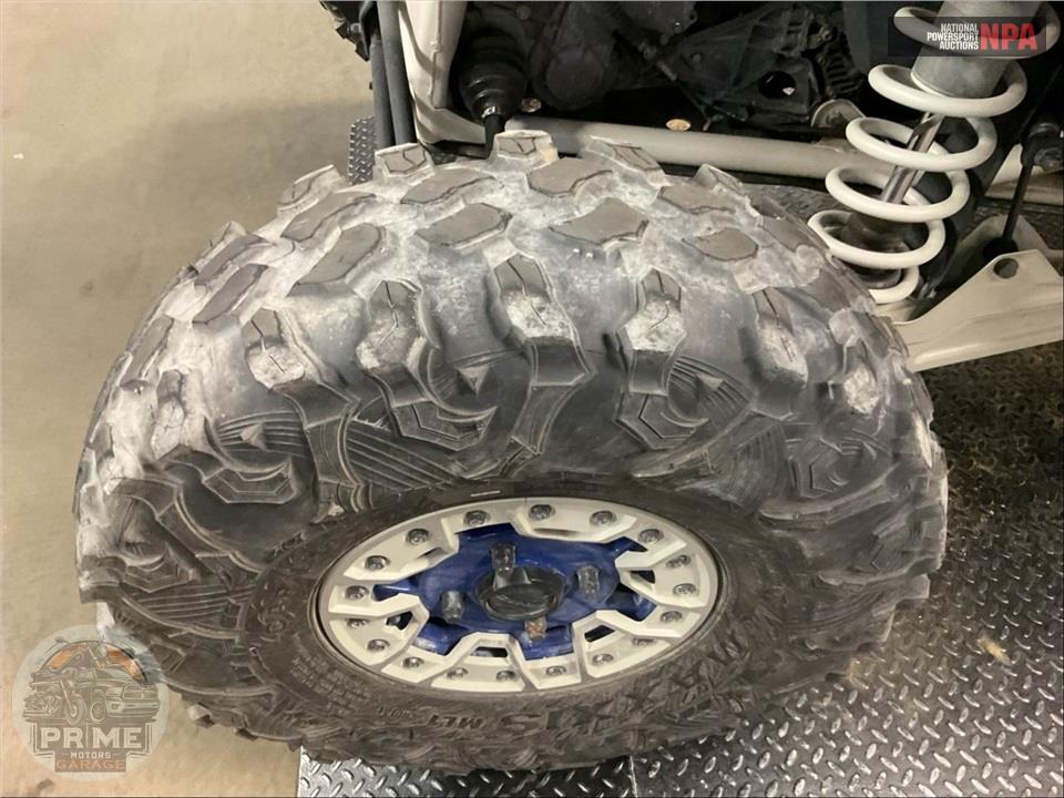 2023 Can-Am MAVERICK X3 MAX X RS TURBO RR 72 (BLUE/TAN/RED) — фото 23