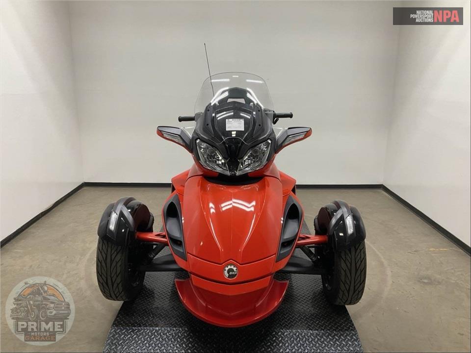 2016 Can-Am SPYDER ST-S SE5 — фото 2