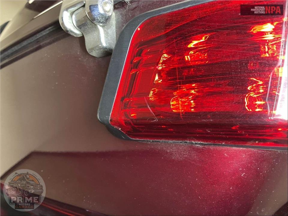 2015 Harley-Davidson FLHTCU ULTRA CLASSIC ELECTRA GLIDE — фото 39