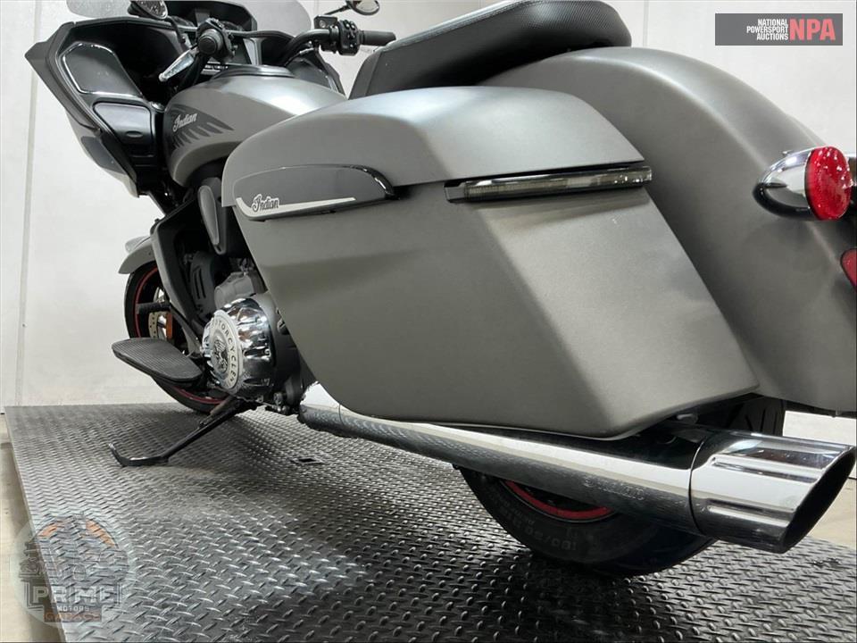 2023 Indian Motorcycle CHALLENGER (SMOKE) — фото 20