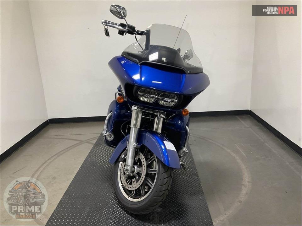 2016 Harley-Davidson FLTRU ROAD GLIDE ULTRA — фото 2