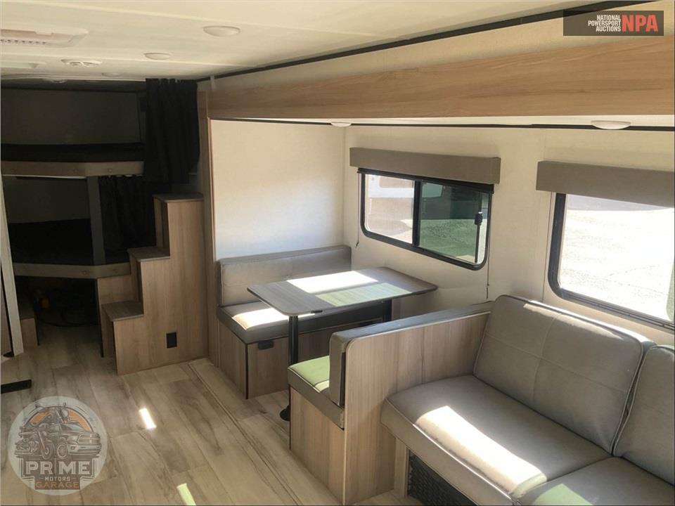 2025 Keystone Rv M-26 BX - COLEMAN LIGHT SERIES — фото 7