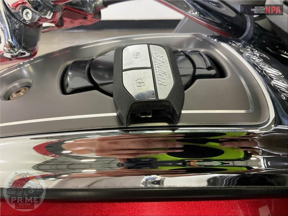 2020 Indian Motorcycle CHALLENGER LIMITED — фото 11