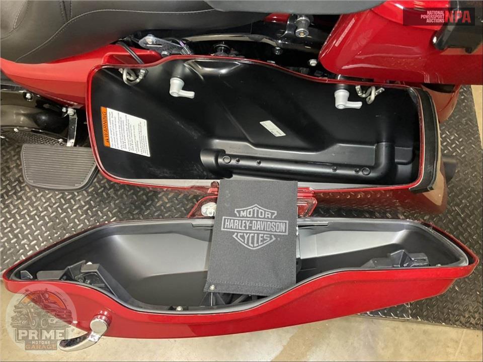 2018 Harley-Davidson FLTRXS ROAD GLIDE SPECIAL — фото 18