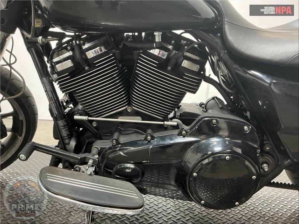 2017 Harley-Davidson FLHRXS ROAD KING SPECIAL — фото 7