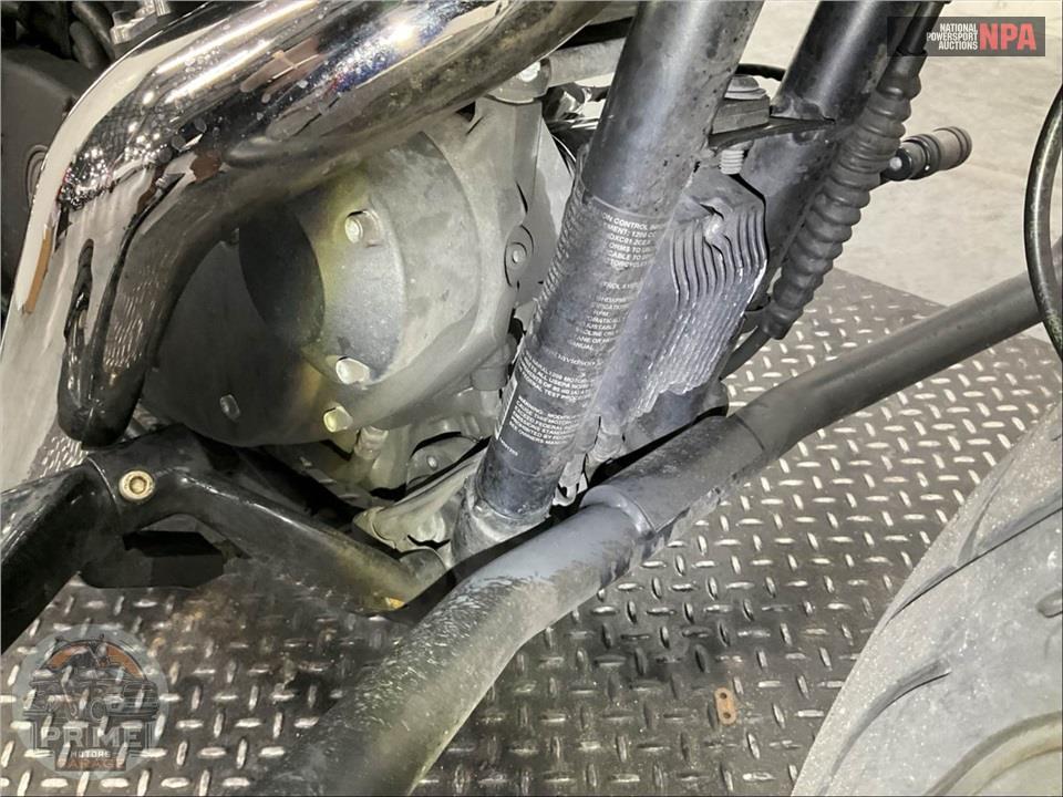2016 Harley-Davidson XL1200CX ROADSTER — фото 12