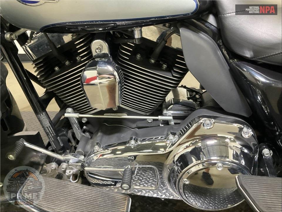 2013 Harley-Davidson FLHTCUTG TRIGLIDE UL CLSC — фото 7