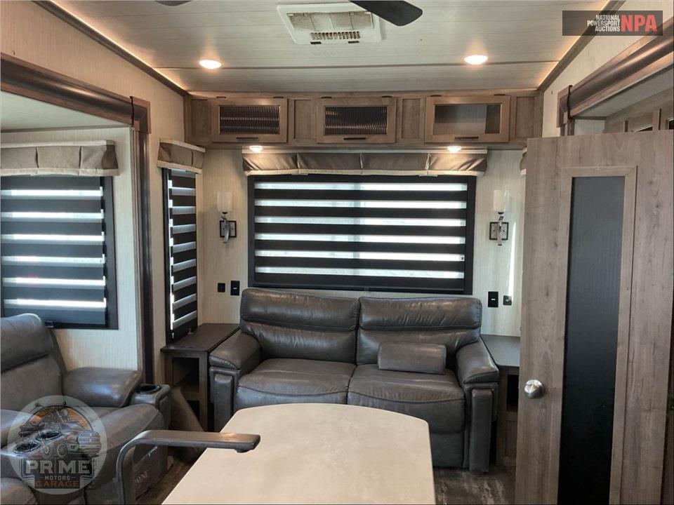2020 Sabre By Forest River M-36BHQ - FIFTH WHEEL SERIES — фото 7