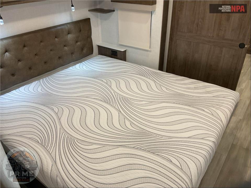 2024 Rockwood By Forest River M-8263MBR - SIGNATURE FIFTH WHEEL SERIES — фото 12