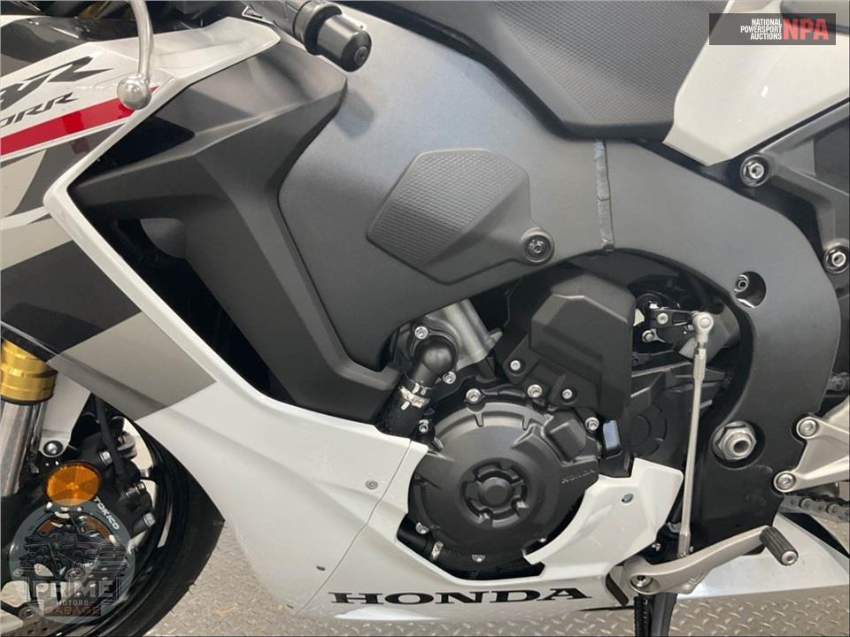 2026 Honda CBR1000RR — фото 7