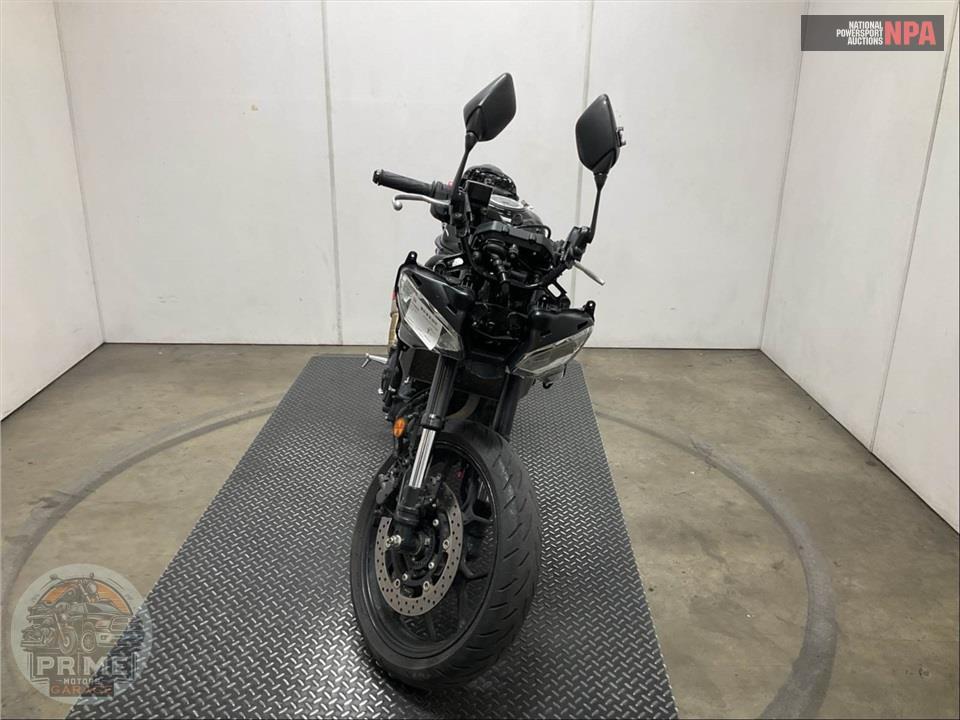 2020 Yamaha YZF-R3 — фото 2