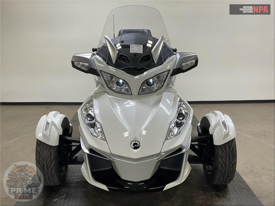 2017 Can-Am SPYDER RT-S SE6 — фото 2