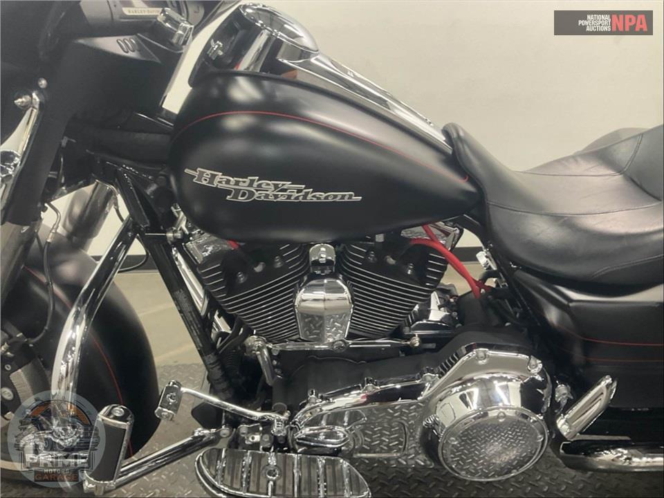 2015 Harley-Davidson FLHXS STREET GLIDE SPECIAL — фото 7