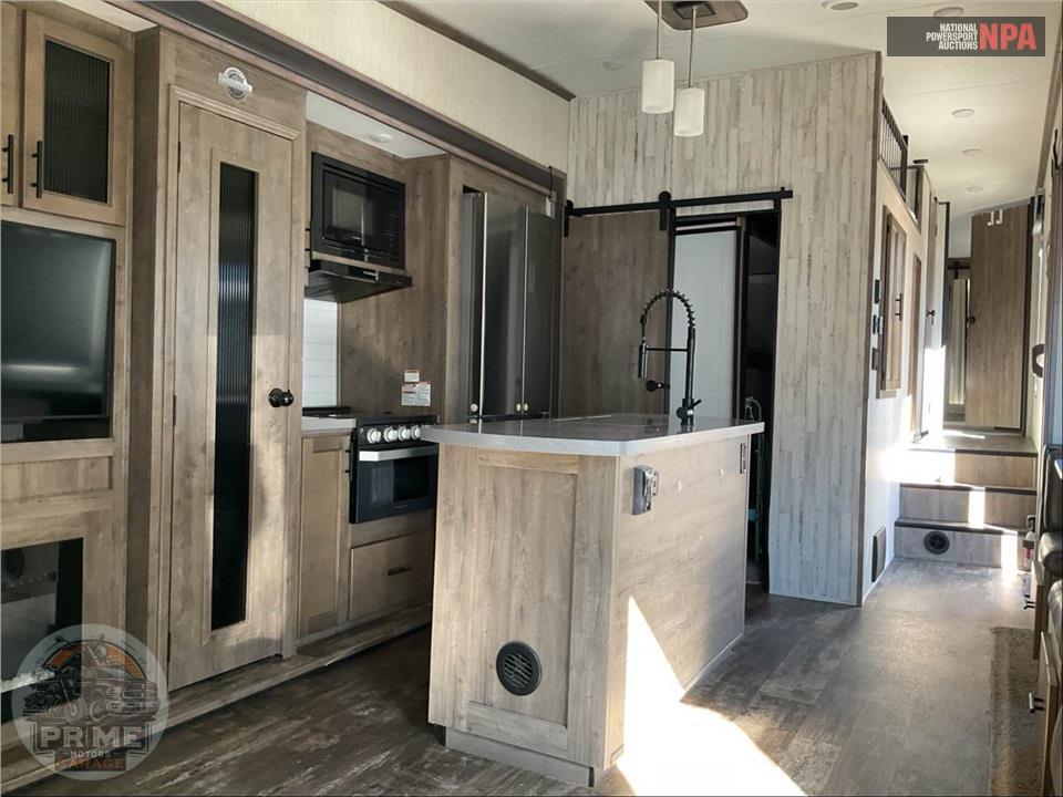 2020 Sabre By Forest River M-36BHQ - FIFTH WHEEL SERIES — фото 9