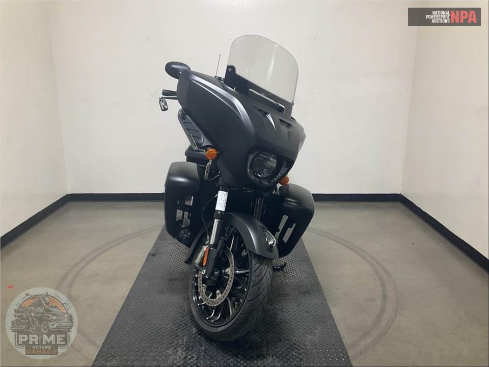 2025 Indian Motorcycle ROADMASTER POWERPLUS DARK HORSE WITH 112 AND POWERBAND AUDIO PACKAGE — фото 2
