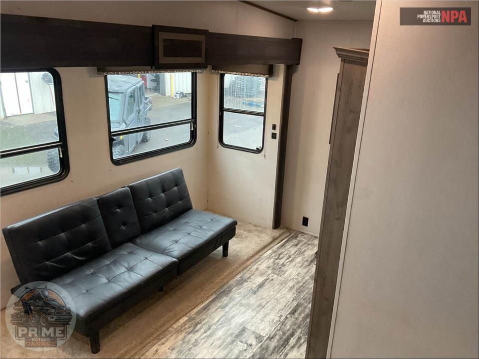 2020 Keystone Rv M-32 FWBH SPRINTER CAMPFIRE EDITION FIFTH WHEEL SERIES — фото 9