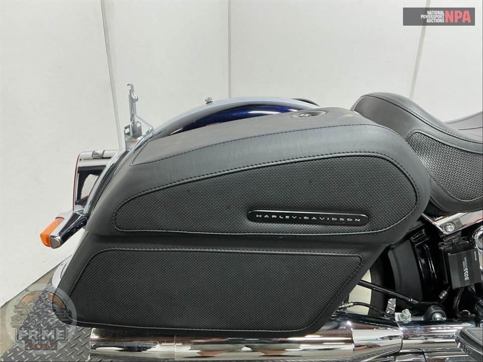 2019 Harley-Davidson FLDE DELUXE — фото 16