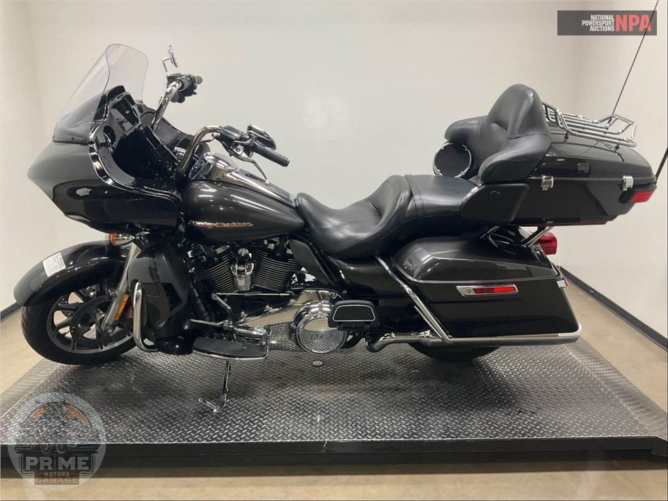 2019 Harley-Davidson FLTRU ROAD GLIDE ULTRA — фото 3