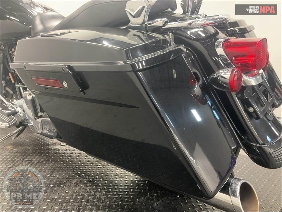 2006 Harley-Davidson FLHXI STREET GLIDE — фото 26