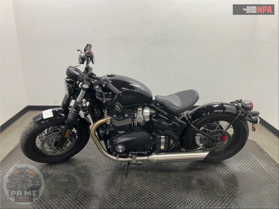 2022 Triumph BONNEVILLE BOBBER — фото 3