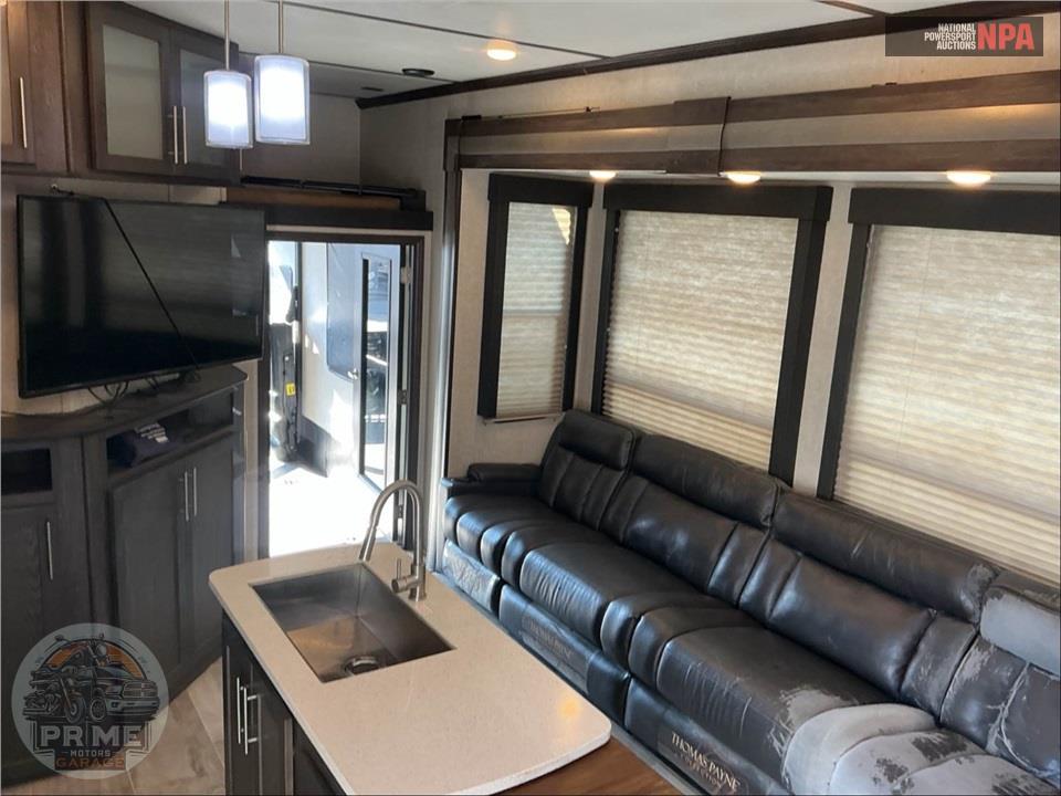 2019 Keystone Rv M-417 - CARBON TOY HAULER TOY HAULER SERIES — фото 6