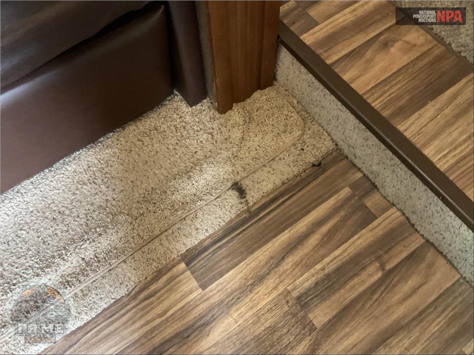 2017 Highland Ridge Rv M-376FBH - ROAMER FIFTH WHEEL SERIES — фото 35