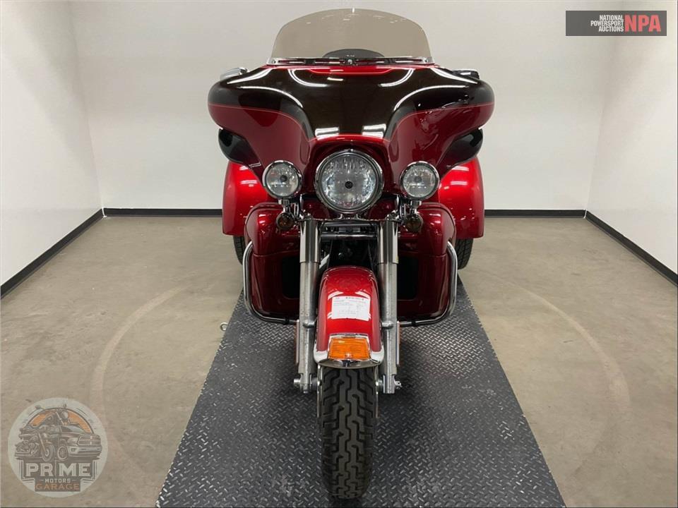 2012 Harley-Davidson FLHTCUTG TRIGLIDE UL CLSC — фото 2