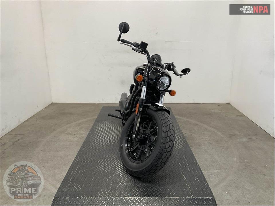 2025 Indian Motorcycle SCOUT BOBBER LIMITED (SMOKE) — фото 2